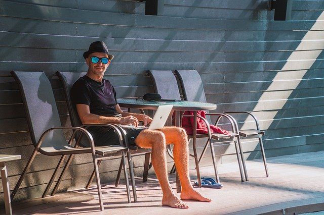 5 Remote Work Challenges and Ways to Overcome Them