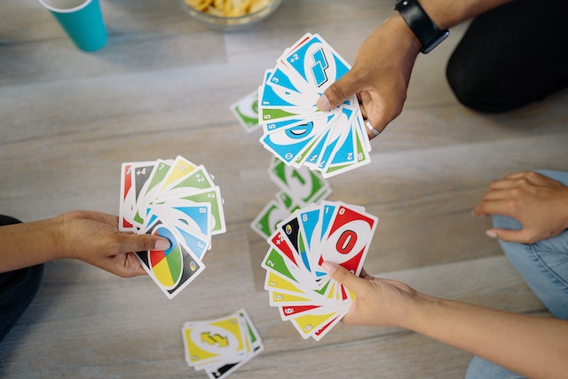 games to play with three people - uno