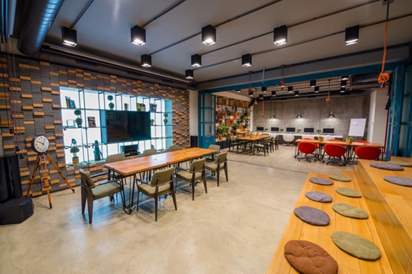  Revitalizing Your Commercial Space: 5 Creative Approaches